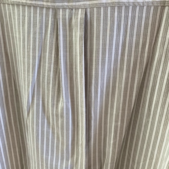 MAX STUDIO short sleeve shirt Size Large Beige & White striped Wore 2x too long - Picture 6 of 10